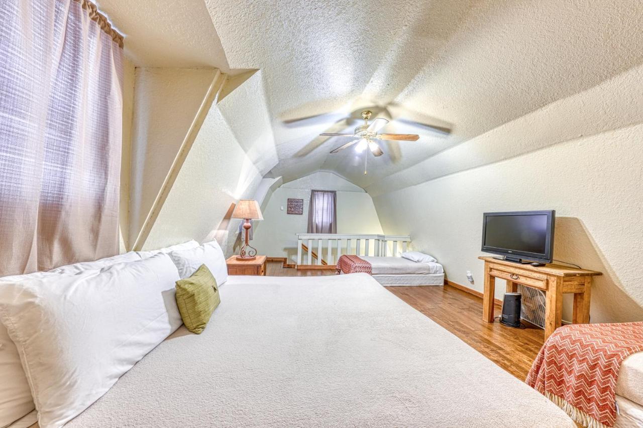 ホテルThe Olive @ Mendelbaum Winery Guest Cabins フレデリックスバーグ エクステリア 写真