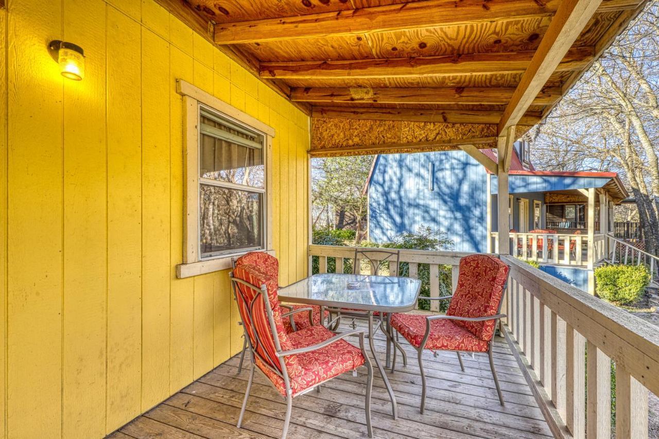 ホテルThe Olive @ Mendelbaum Winery Guest Cabins フレデリックスバーグ エクステリア 写真